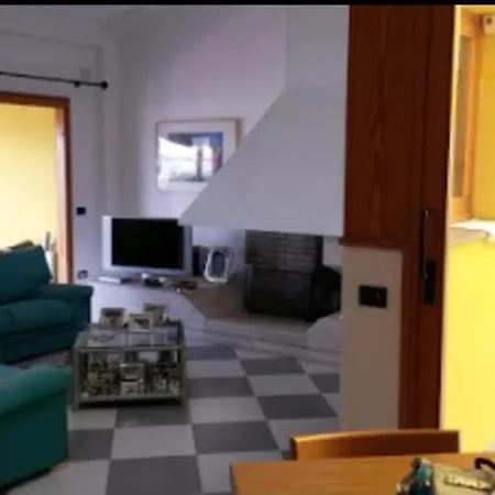 아파트 Casa Vacanze Lungomare SantʼAntìoco